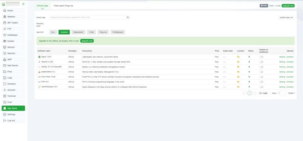 Giao diện Dashboard chính của aaPanel hiển thị phiên bản PHP đang hoạt động.