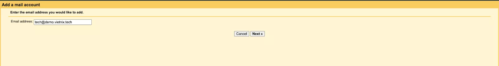 Nhập địa chỉ email và chọn Tiếp theo 